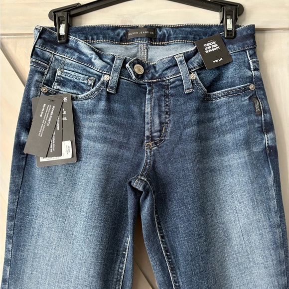 Silver Jeans Co. Women’s Tuesday Low Rise Slim Bootcut Jeans - Picture 2 of 11